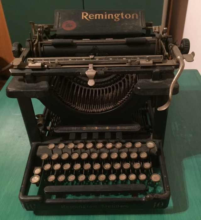 Macchina da scrivere Remington mod. 10